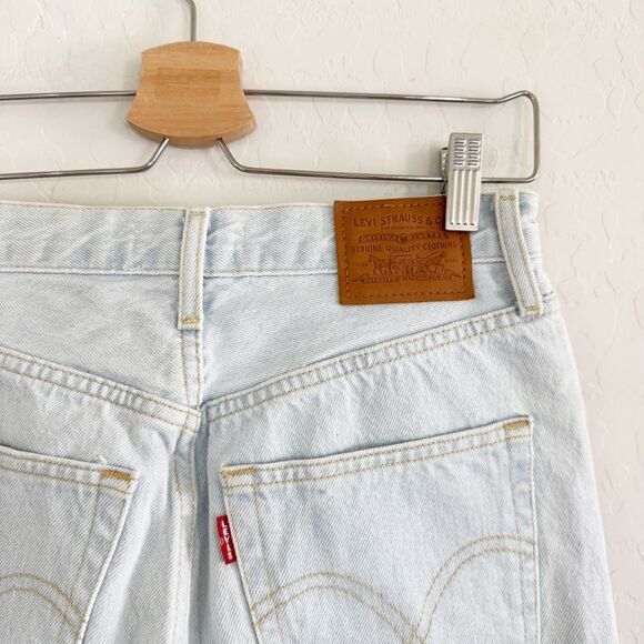 Levi’s Premium Ribcage Straight Ankle Light Wash High Rise Distressed Jeans - Picture 8 of 12